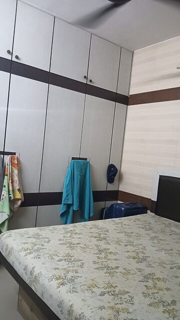 Furnished Amenities in 1 BHK Apartment at Green View Apartment Borivali West, Borivali West – for Sale