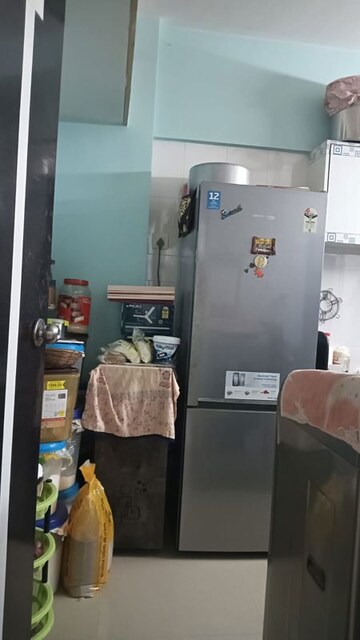 Furnished Amenities in 1 BHK Apartment at Green View Apartment Borivali West, Borivali West – for Sale