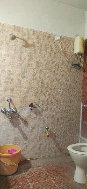 Furnished Amenities in 2 BHK Apartment at Dwarka Suncrest Phase 3, Pimple Saudagar – for Rent