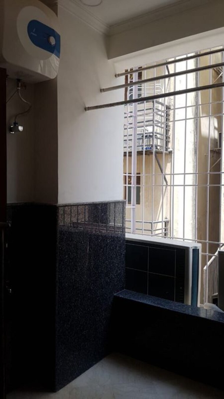Kitchen, om-enclave 2 Bedroom 500 Sq.Ft. Apartment In Dlf City Phase 3 Gurgaon 9996163