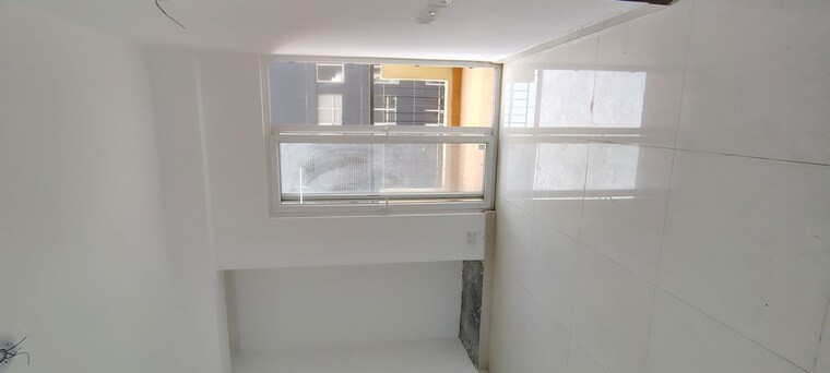 Room, palm-marina-suites 2.5 Bedroom 1135 Sq.Ft. Apartment In Nh 24 Ghaziabad 9995963