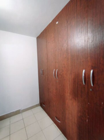 Room in 4 BHK Apartment at Sector 10 Dwarka – for Rent