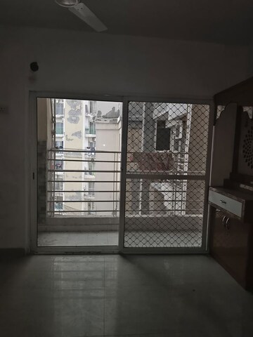 Room in 2.5 BHK Apartment at Paras Tierea, Sector 137 – for Sale
