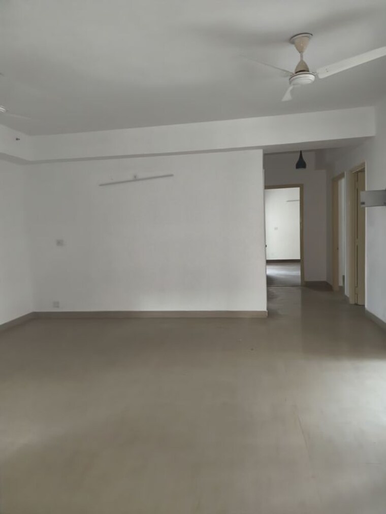 Room, paras-tierea 2.5 Bedroom 1070 Sq.Ft. Apartment In Sector 137 Noida 9996203
