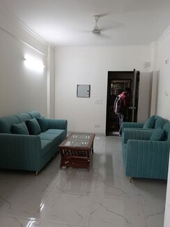 2 BHK Apartment For Rent in Anamika Enclave