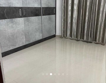 Room in 2 BHK Apartment at Aakriti Esta, Tellapur – for Rent