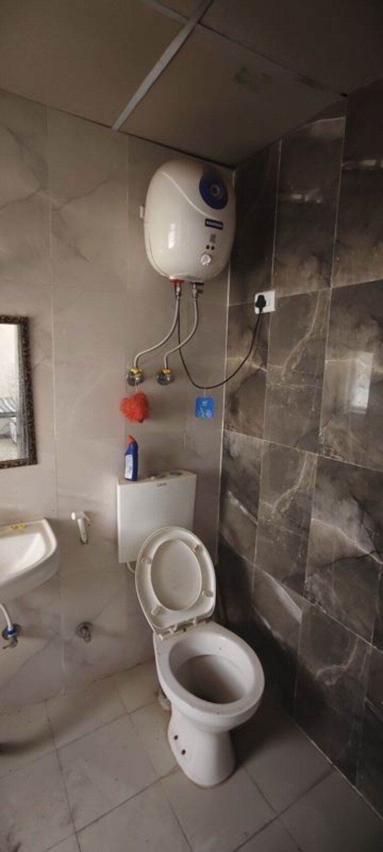 Bathroom, pivotal-riddhi-siddhi 2 Bedroom 600 Sq.Ft. Apartment In Sector 99 Gurgaon 9996253