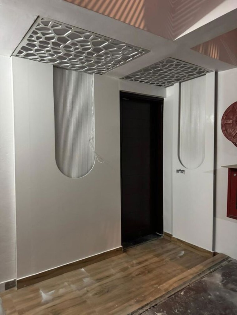 Room, sector 13 dwarka 3 Bedroom 1800 Sq.Ft. Apartment In Sector 13 Dwarka Delhi 9996214