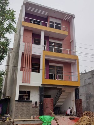 2.5 BHK Builder Floor For Rent in Gomti Nagar
