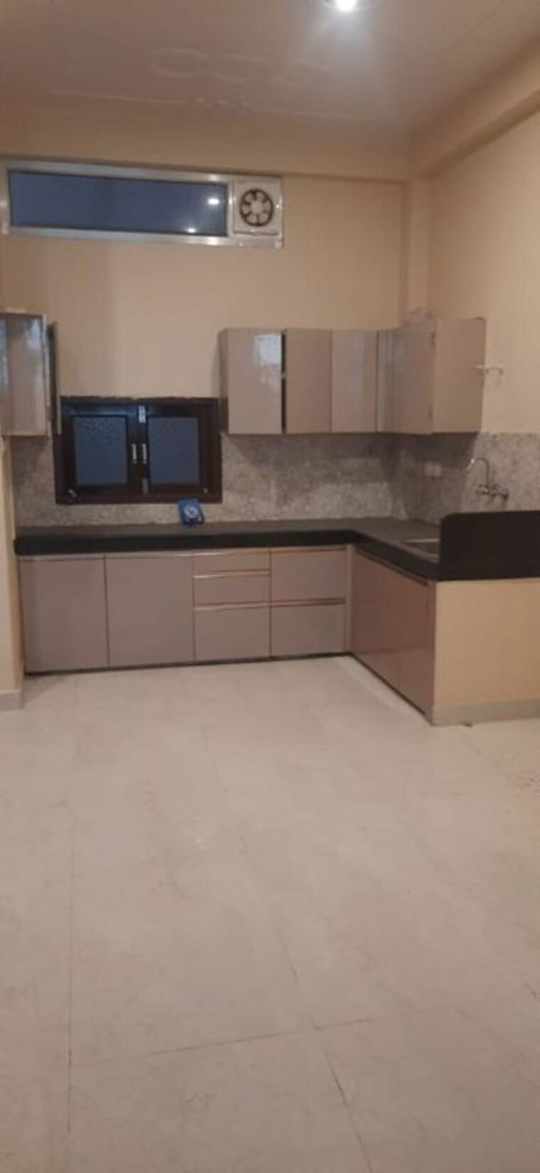 Kitchen, gomti nagar 2.5 Bedroom 1250 Sq.Ft. Builder Floor In Gomti Nagar Lucknow 9996268