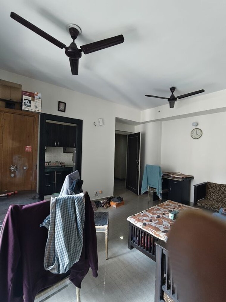 Master Bedroom, paras-tierea 2 Bedroom 925 Sq.Ft. Apartment In Sector 137 Noida 9996272