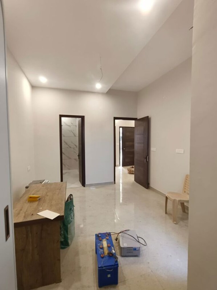 Room, dera bassi 3 Bedroom 2400 Sq.Ft. Independent House In Dera Bassi Mohali 9996274
