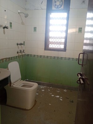 Bathroom in 3 BHK Apartment at Sector 3 Dwarka – for Rent