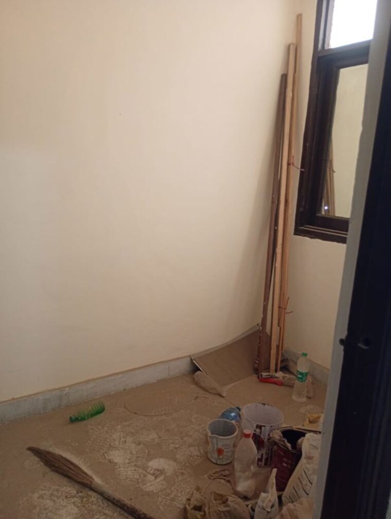Room, sector 3 dwarka 3 Bedroom 1600 Sq.Ft. Apartment In Sector 3 Dwarka Delhi 9996289