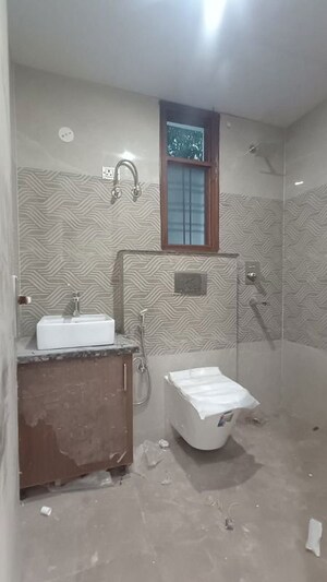 Bathroom in 3 BHK Apartment at Allure Homes, Sector 14 – for Rent
