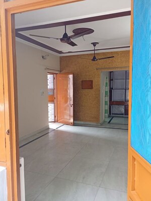 Room in 2 BHK Apartment at Sector 1 Dwarka – for Rent