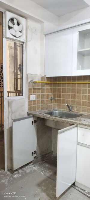 Kitchen in 2.5 BHK Apartment at Mahagun Mywoods, Sector 16c Greater Noida – for Rent
