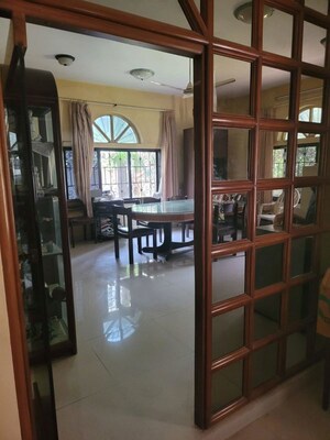 Living Room in 5 BHK Villa at Chembur – for Sale