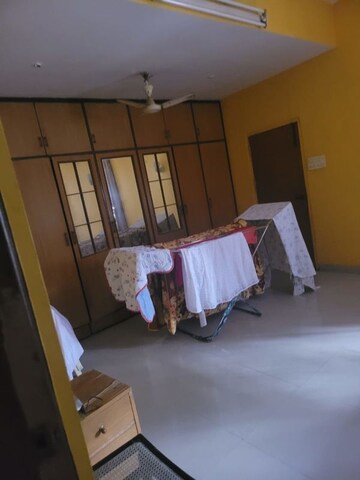 Bedroom in 5 BHK Villa at Chembur – for Sale