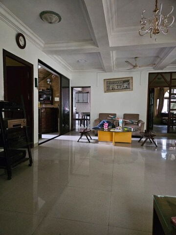 Living Room in 5 BHK Villa at Chembur – for Sale