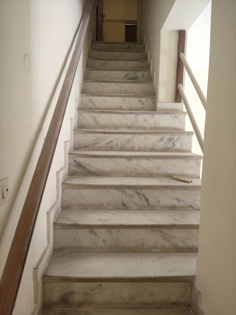 undefined, vasant kunj 3 Bedroom 1800 Sq.Ft. Apartment In Vasant Kunj Delhi 9996414