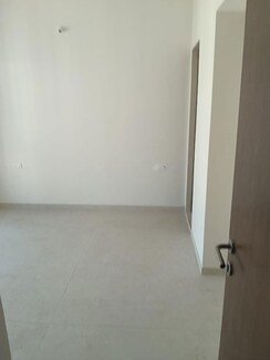 2 BHK Apartment For Rent in Dosti West County