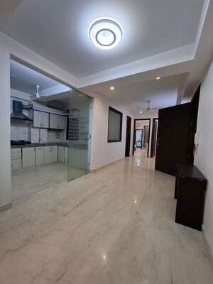 Room in 3 BHK Builder Floor at Greater Kailash – for Rent