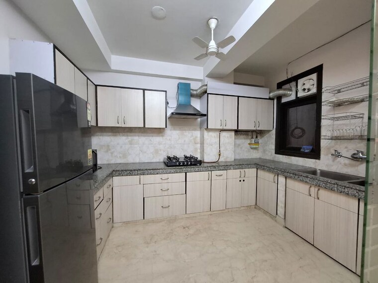 Kitchen, greater kailash 3 Bedroom 1872 Sq.Ft. Builder Floor In Greater Kailash Delhi 9996513
