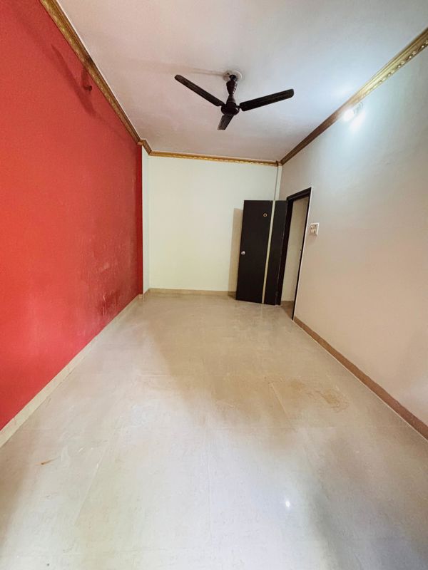 1 BHK + Extra Room Apartment For Sale in Rai Heaven
