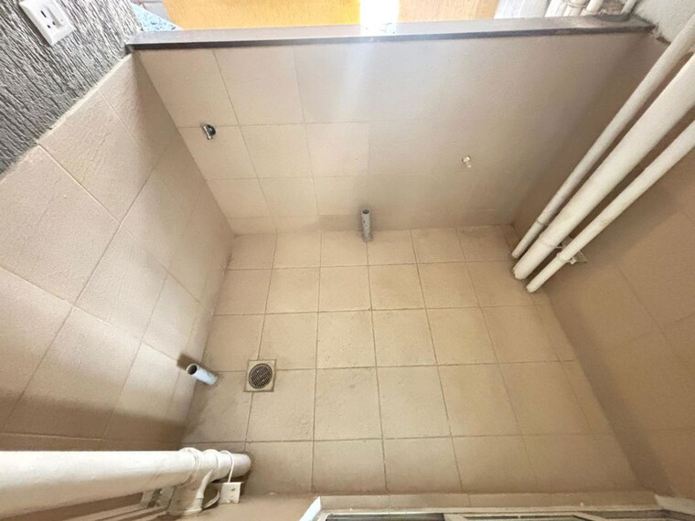 Bathroom, pride-purple-park-titan 3 Bedroom 1080 Sq.Ft. Apartment In Hinjewadi Pune 9996352