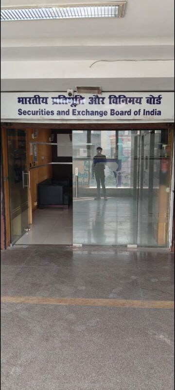 Room in  Office Space in IT/SEZ at Eldeco Corporate Chambers, Gomti Nagar – for Rent