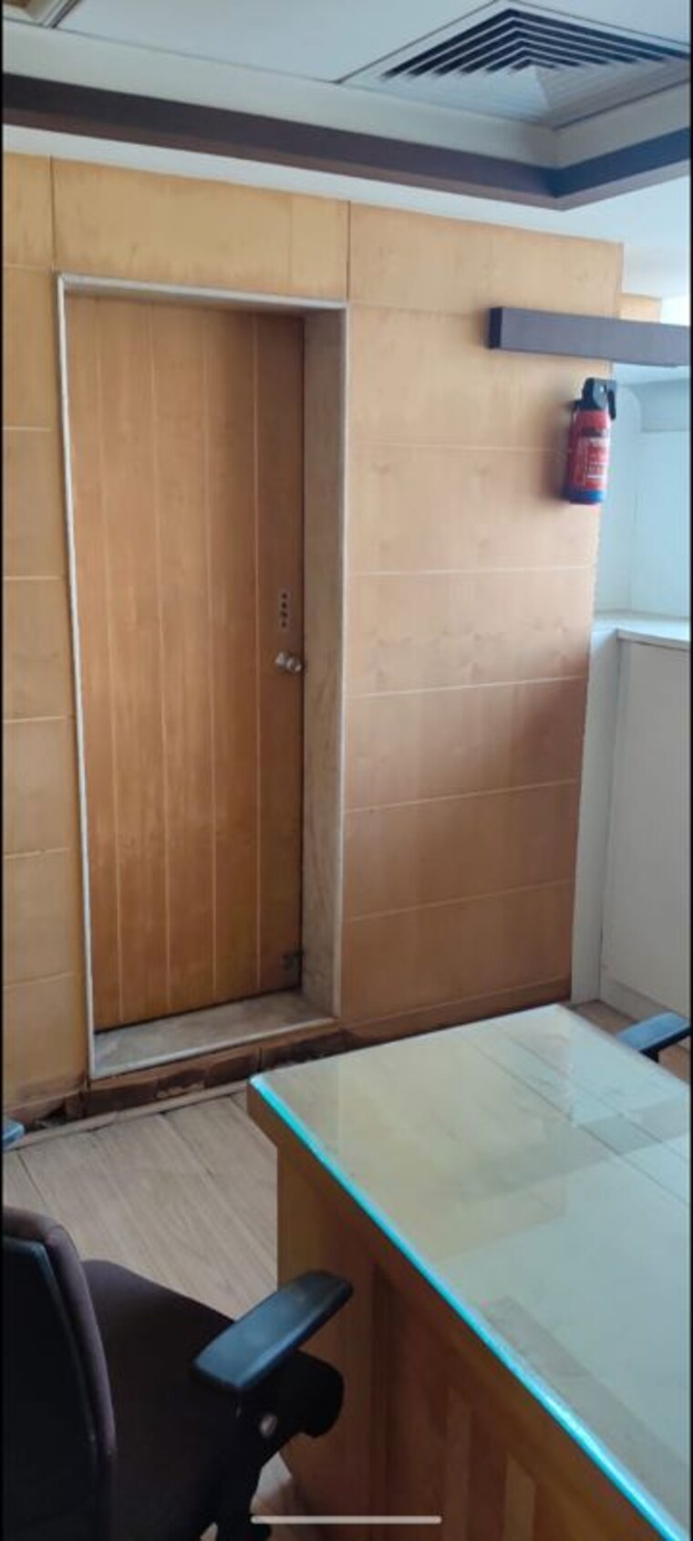 Bathroom, eldeco-corporate-chambers Commercial Office Space in IT/SEZ 3200 Sq.Ft. In Gomti Nagar Lucknow 9996576