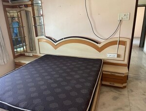 Furnished Amenities in 4 BHK Apartment at Kharghar Sector 11 – for Rent