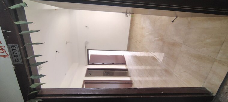 undefined, palm-marina-suites 2 Bedroom 950 Sq.Ft. Apartment In Nh 24 Ghaziabad 9996638