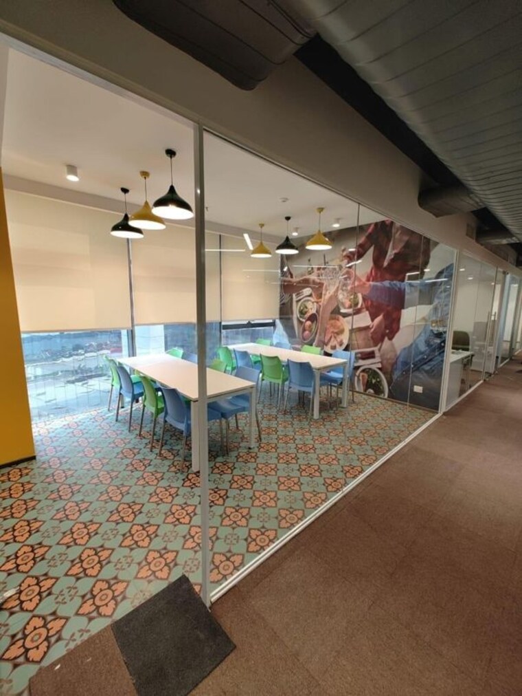 Team Area, fergusson college road Commercial Office Space 2700 Sq.Ft. In Fergusson College Road Pune 9996604