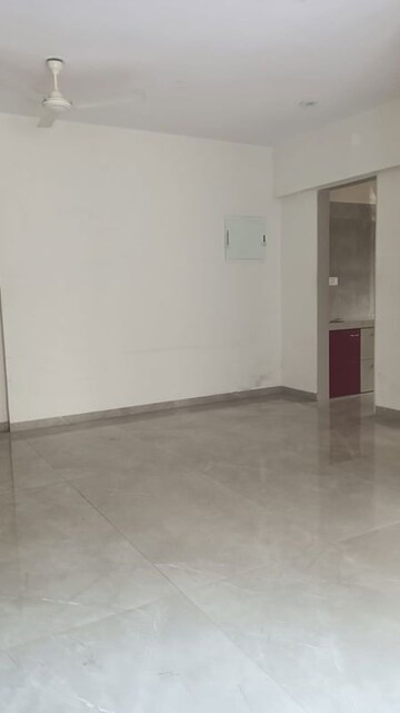 Room in 2 BHK Apartment at Konark Zen Enclave, Borivali West – for Rent