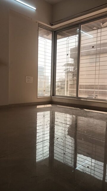 Room in 2 BHK Apartment at Konark Zen Enclave, Borivali West – for Rent