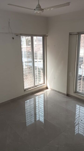 Room in 2 BHK Apartment at Konark Zen Enclave, Borivali West – for Rent