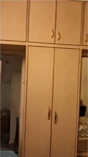 Bedroom in 2 BHK Apartment at Eden Garden Tower, Chembur – for Rent