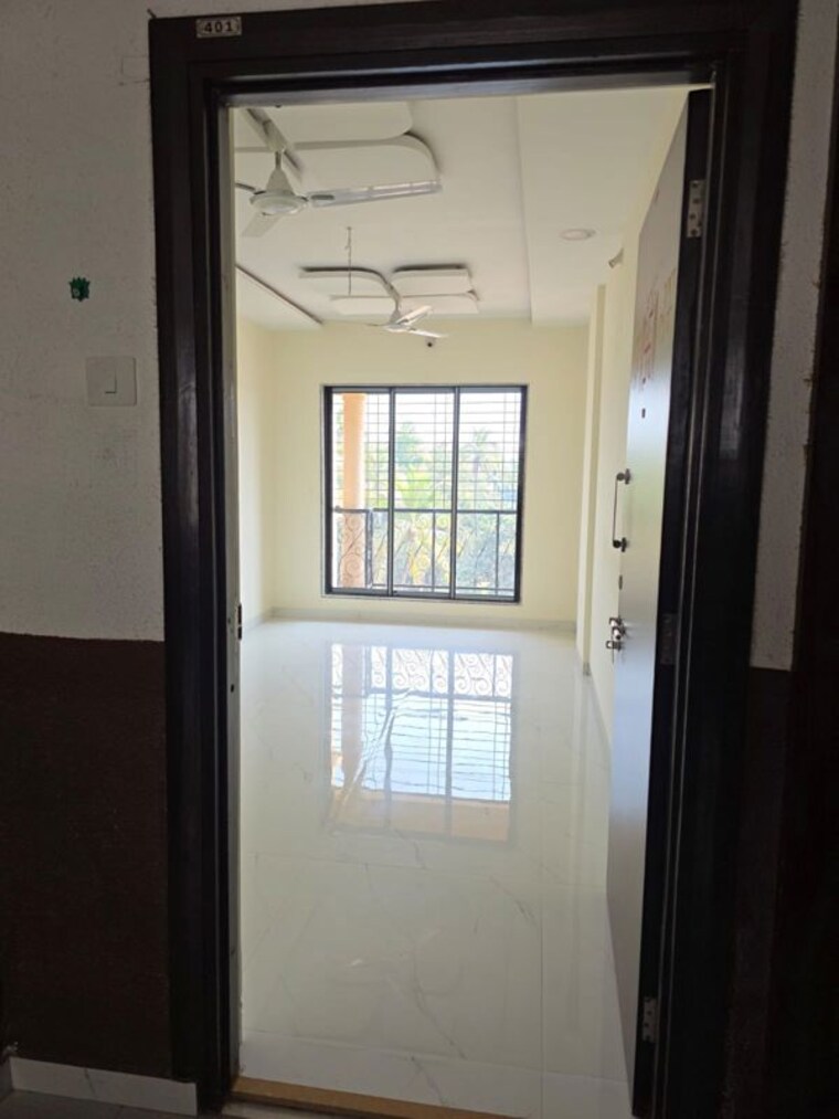 Room, shrehit-emerald-woods 2 Bedroom 551 Sq.Ft. Apartment In Kurgaon Palghar 9996297