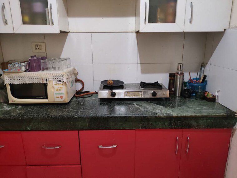 Kitchen, paras-tierea 3.5 Bedroom 1580 Sq.Ft. Apartment In Sector 137 Noida 9996750