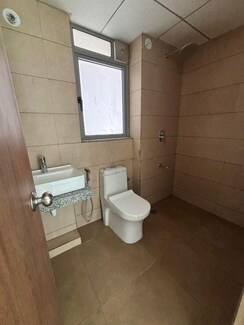 1 BHK Apartment For Rent in Kalpataru Immensa B