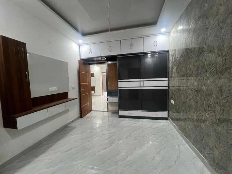 Room, ambala highway 3 Bedroom 1350 Sq.Ft. Apartment In Ambala Highway Zirakpur 9996952