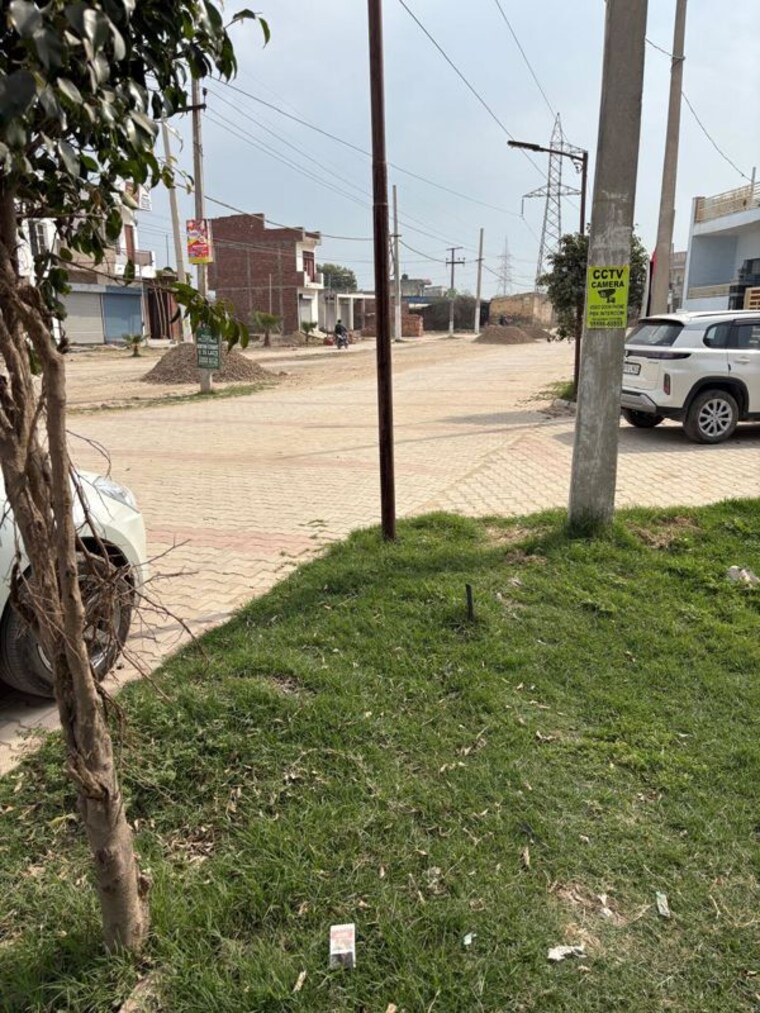 undefined, dera bassi  83 Sq.Yd. Plot In Dera Bassi Mohali 9996799