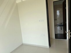 2 BHK Apartment For Rent in Sheth Zuri