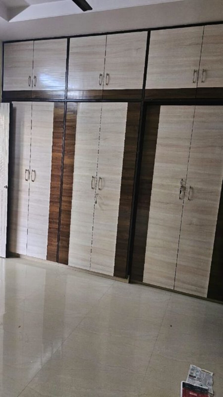 undefined, khar west 2 Bedroom 700 Sq.Ft. Apartment In Khar West Mumbai 9997007