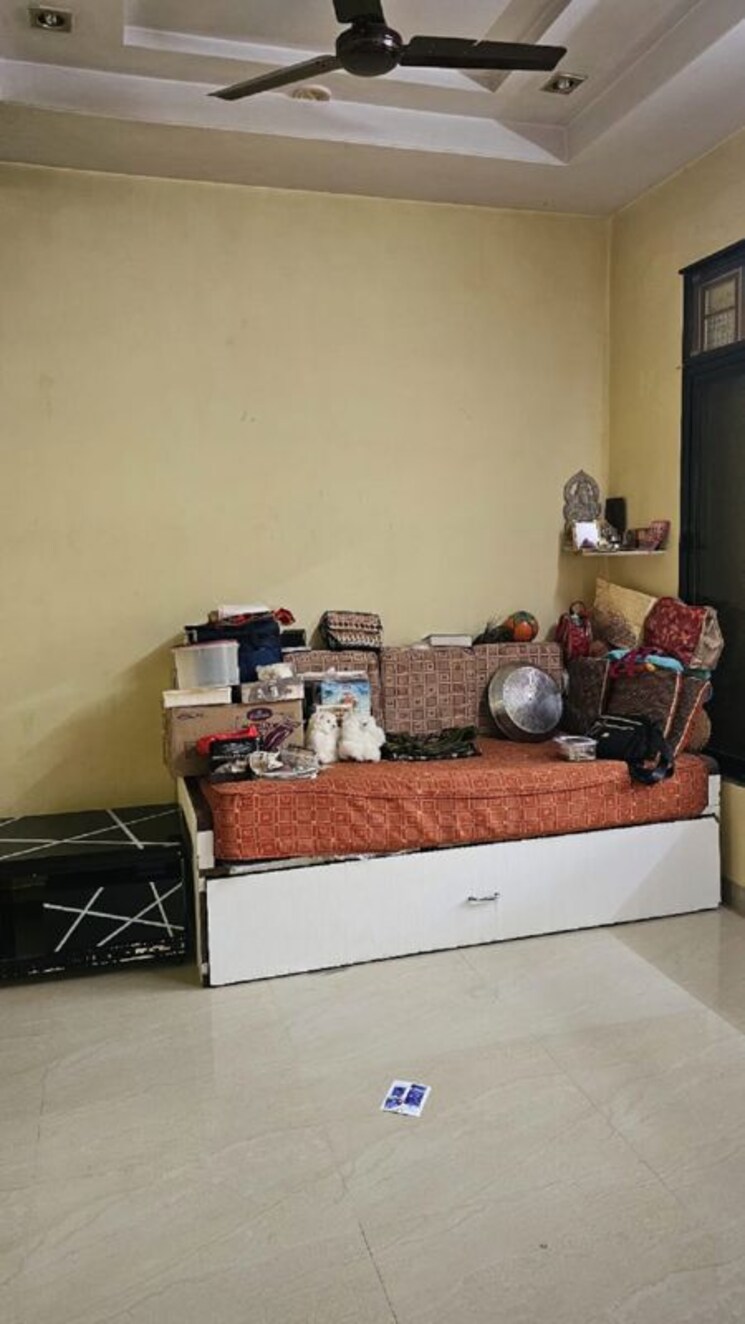 Living Room, khar west 2 Bedroom 700 Sq.Ft. Apartment In Khar West Mumbai 9997007