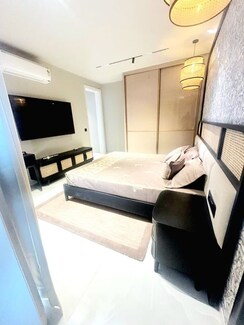 3 BHK + Servant Room Apartment For Sale in International Airport Road