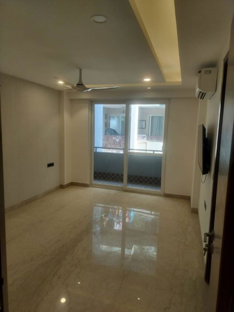 Room, dlf-city-phase-iv 4 Bedroom 2250 Sq.Ft. Builder Floor In Dlf Phase iv Gurgaon 9997145