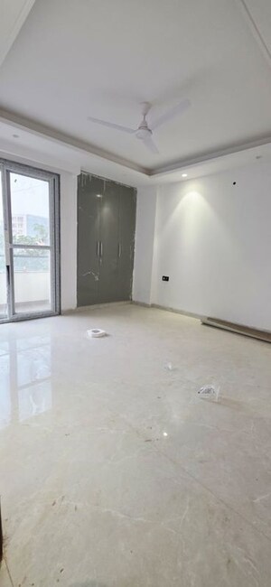 Room in 3 BHK Builder Floor at Saket – for Sale